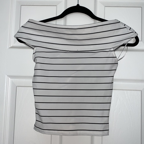 Zara Ribbed off the Shoulder Top - Picture 2 of 4